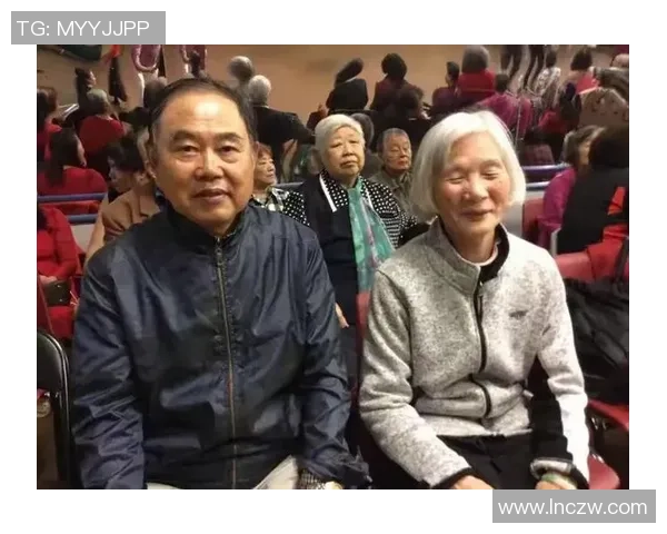 足球明星们欢聚一堂共庆新年高清照片分享展现团圆喜悦气氛